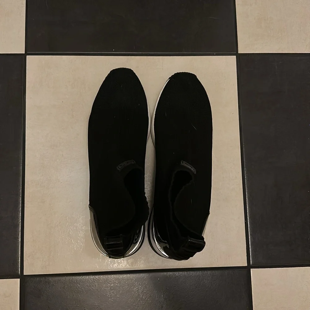 💖V-DAY SPECIAL💖 Michael Kors Sock Sneakers With Paltform - Picture 3 of 6